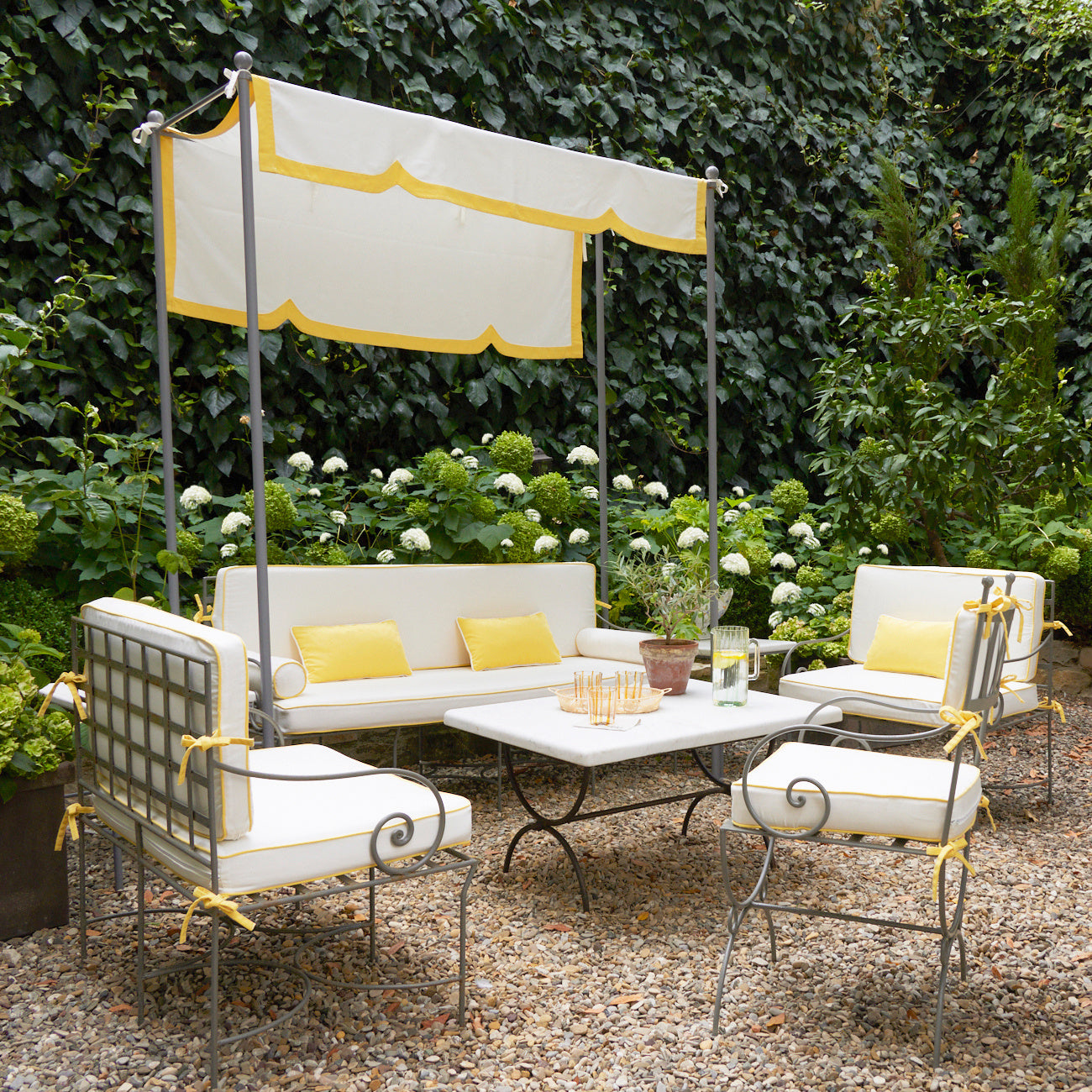 Sofa & Canopy With Side Tables