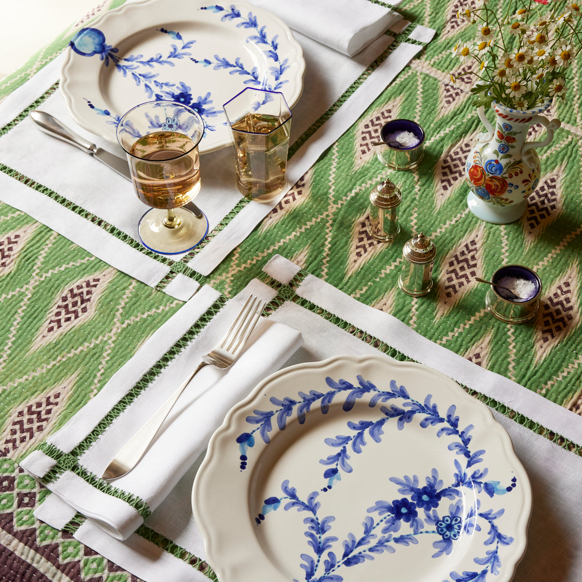 Vannes Table Linens