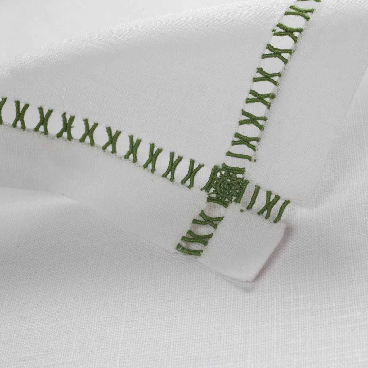 Vannes Table Linens