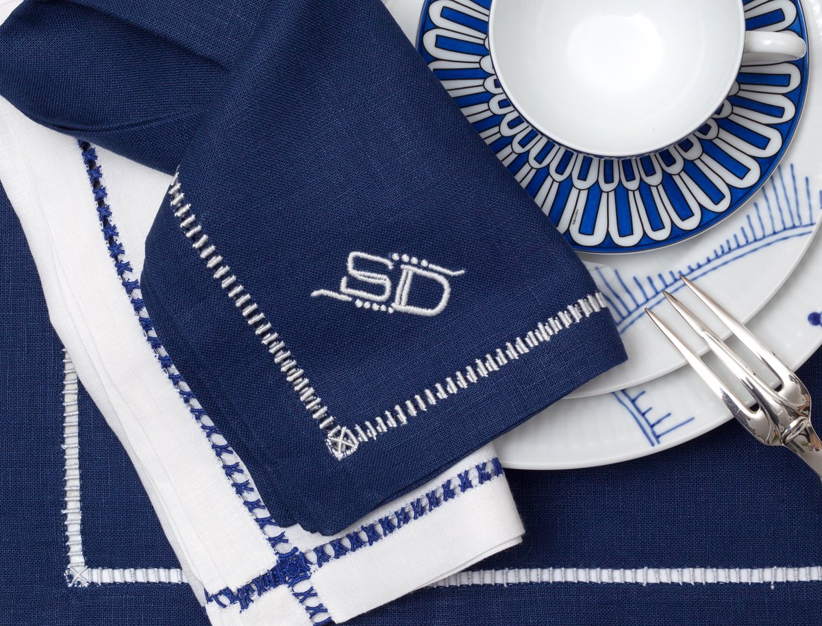 Aix Table Linens