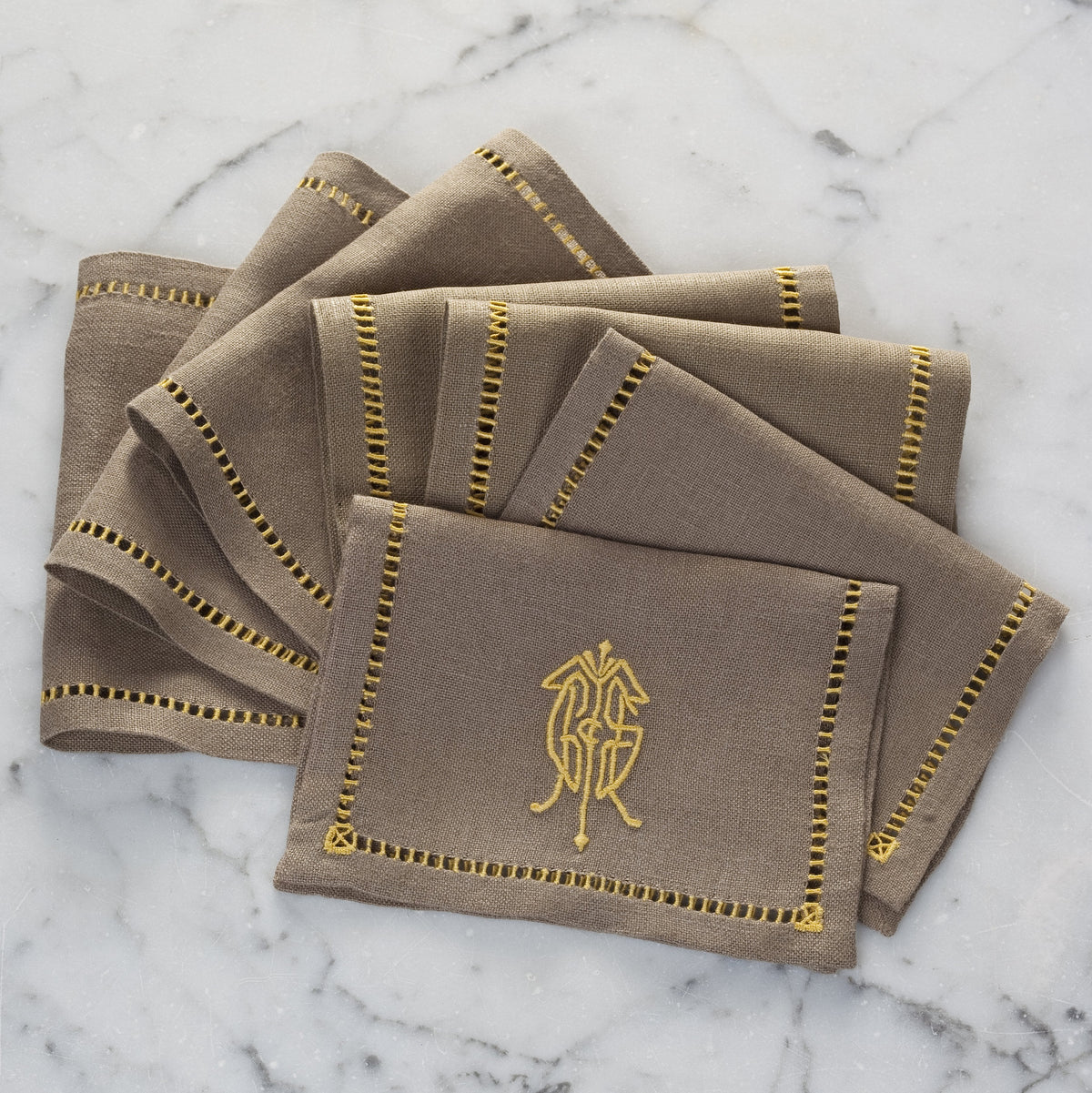 Aix Table Linens