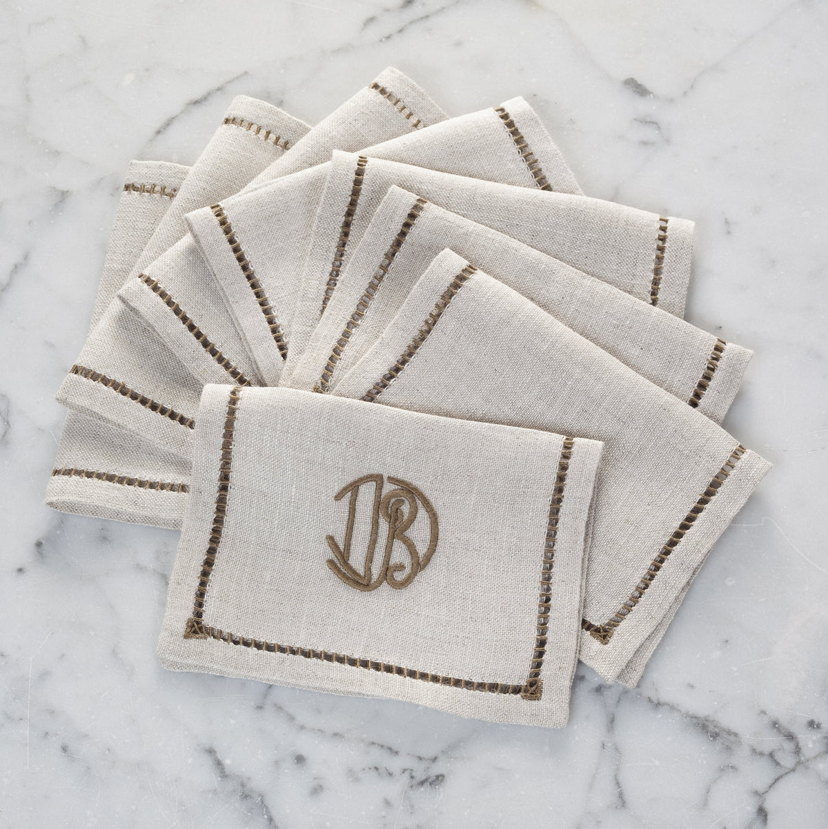 Aix Table Linens