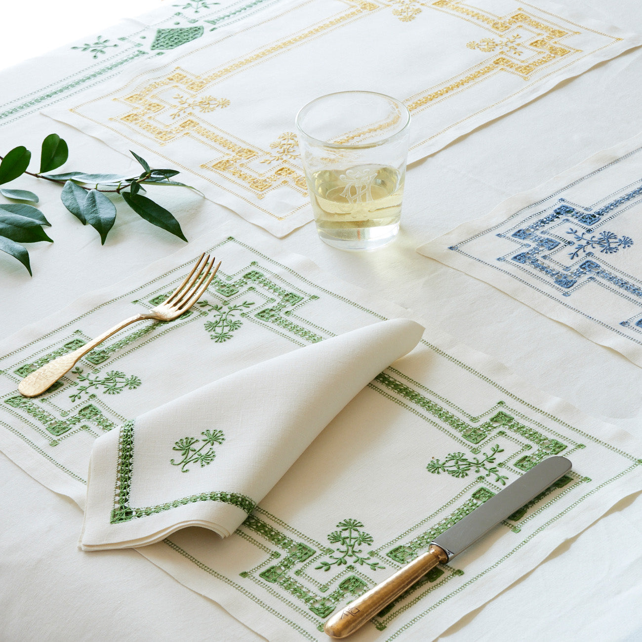 Custom Table Linens Julia B. Casa