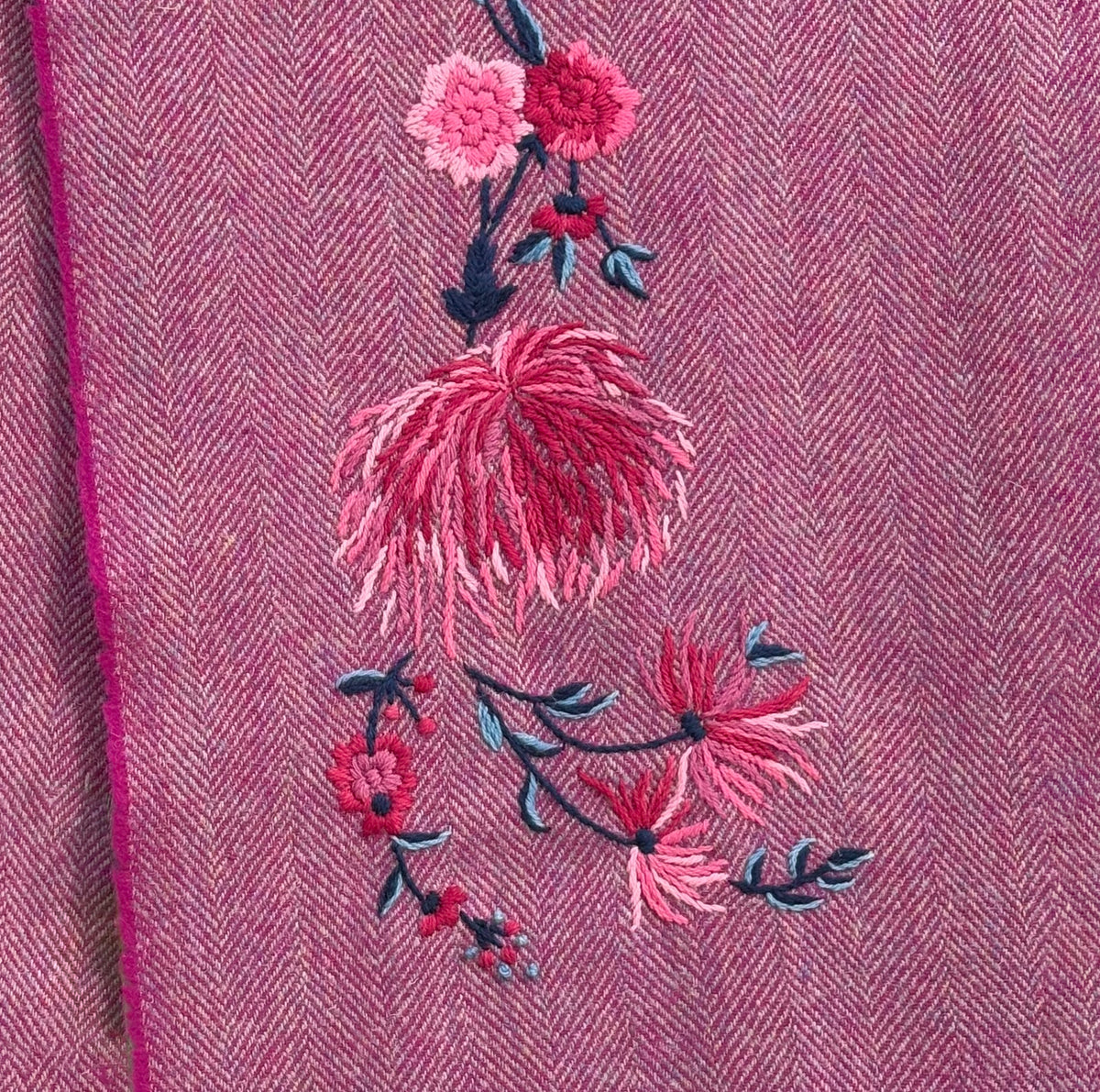 Dahlia Throw