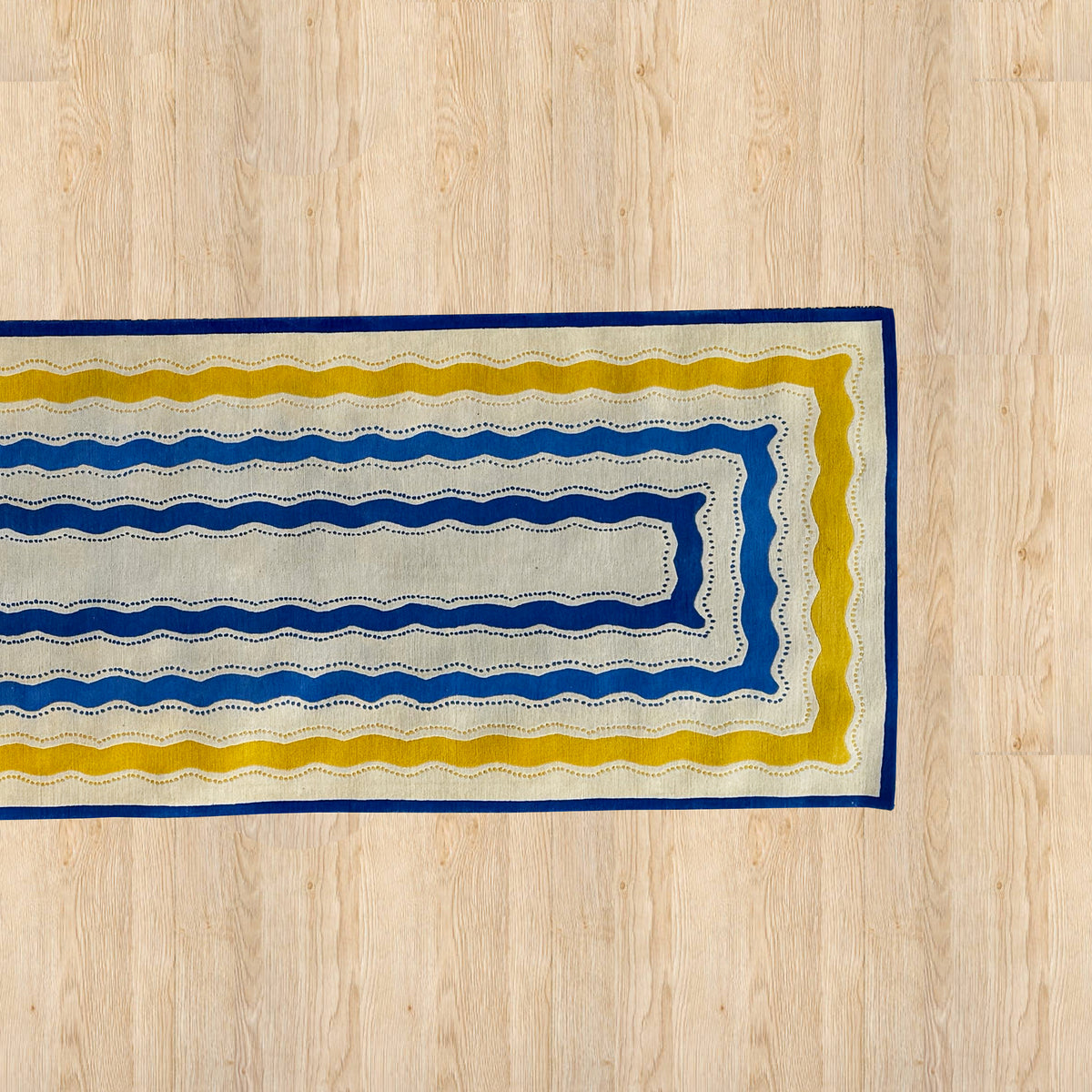 Capri Runner