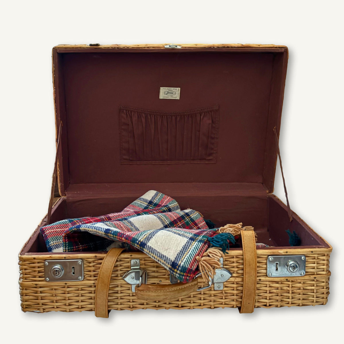 Vintage Tuscan Picnic Basket & Blanket