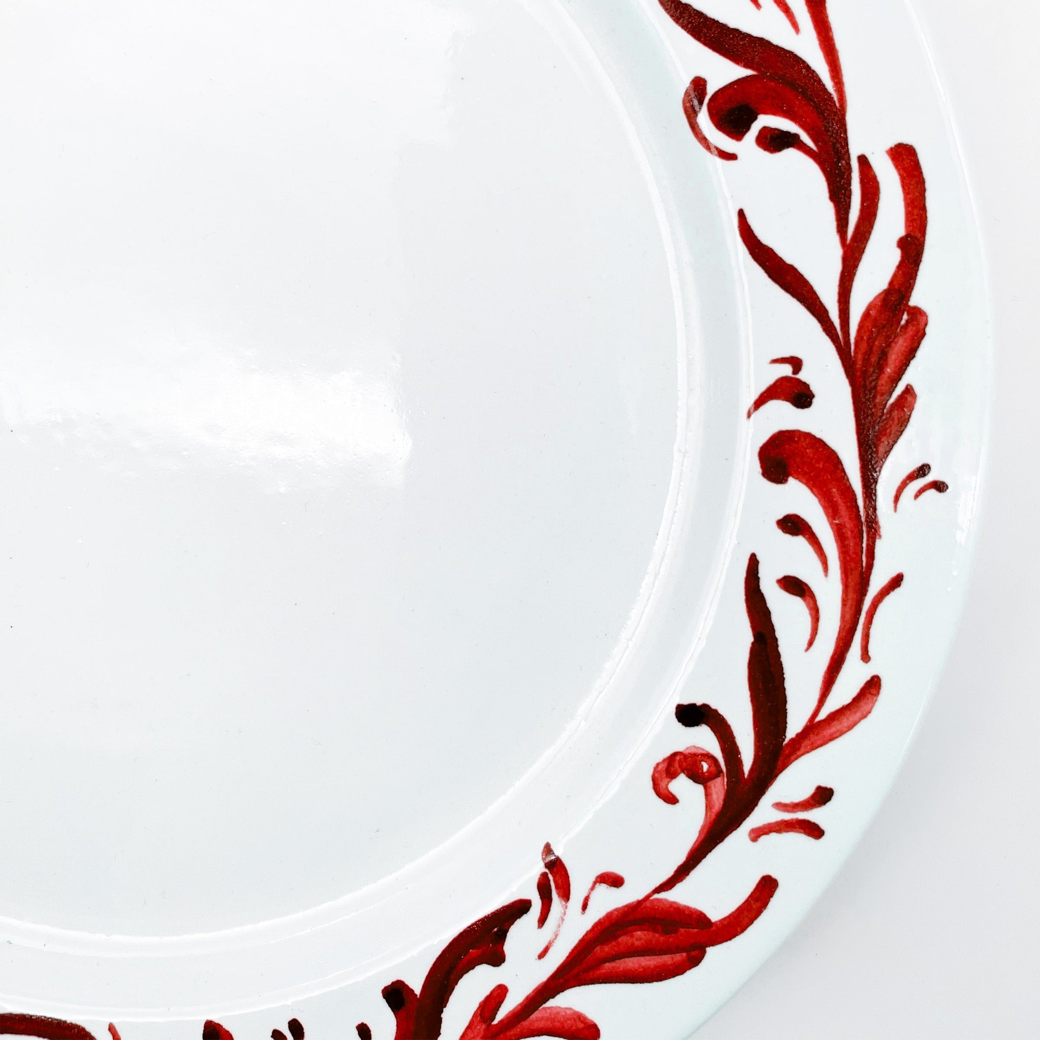 Julia B. Mare Dinner Plates - Red
