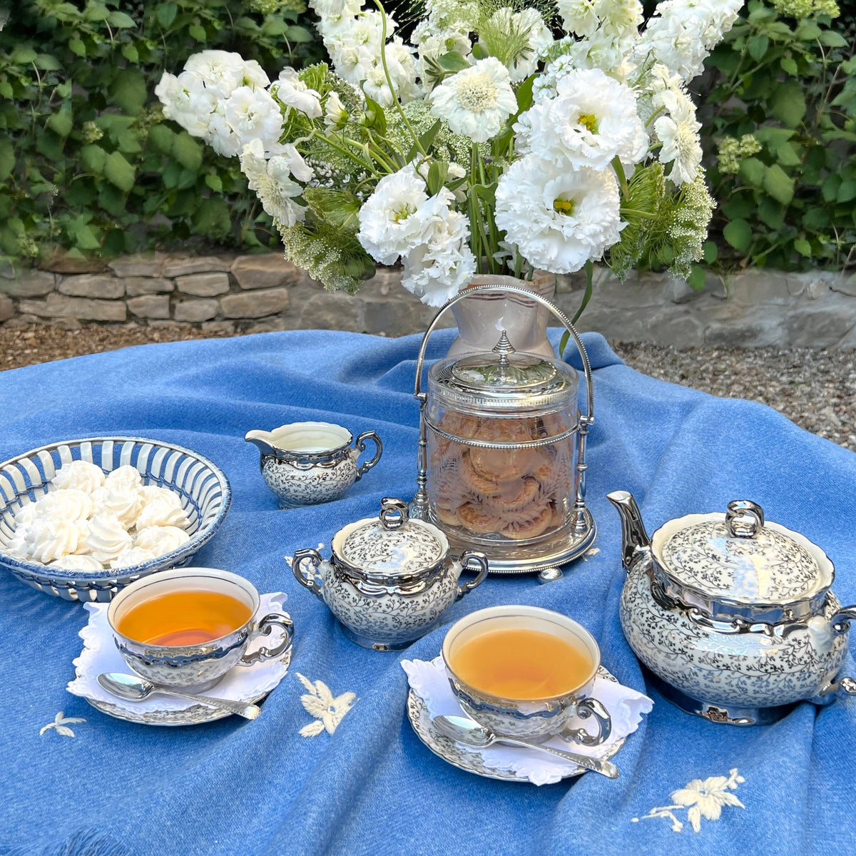 Silver Luster Tea Set Julia Casa1